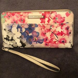 Dana Buchman wristlet